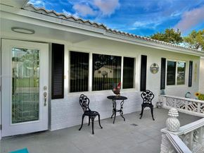 8225 NW 12th Court, Plantation FL 33322
