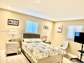 8225 NW 12th Court, Plantation FL 33322