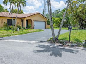 2315 NW 98th Terrace, Coral Springs FL 33065