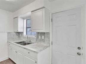 2627 Lincoln Street, Hollywood FL 33020