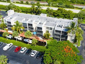 16 Royal Palm Way 205, Boca Raton FL 33432