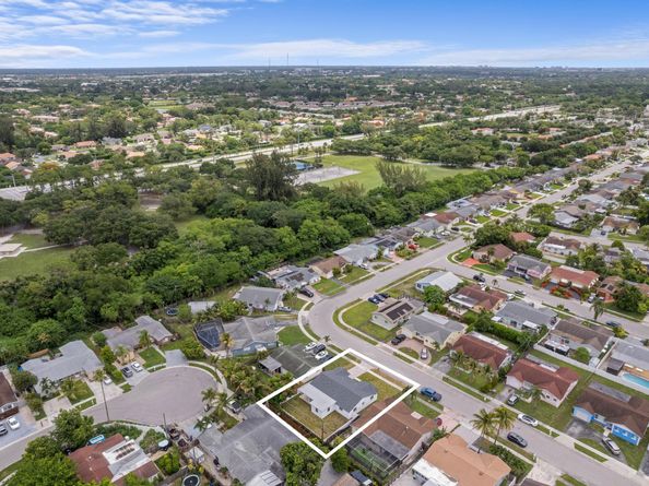 22171 SW 62nd Avenue, Boca Raton FL 33428