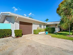 113 Park Lane E, Hypoluxo FL 33462