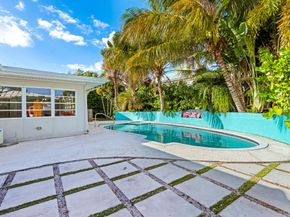 113 Park Lane E, Hypoluxo FL 33462