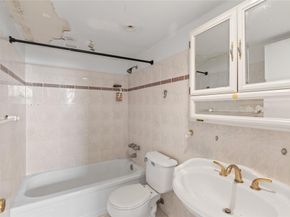 1830 Dixieanna St 404, Hollywood FL 33020