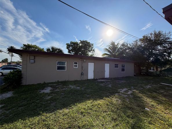 911 NW 12 ave, Fort Lauderdale FL 33311