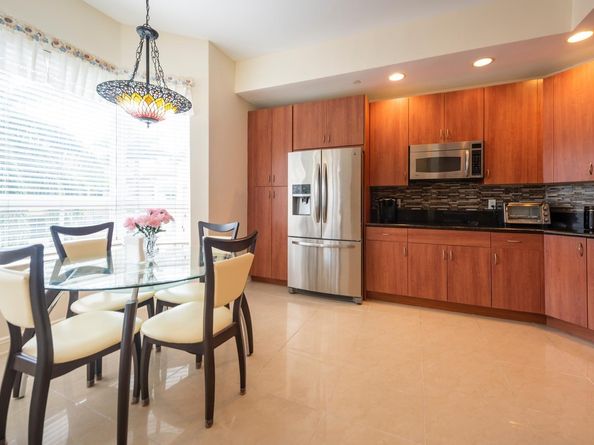 16101 Emerald Estates Dr 457, Weston FL 33331