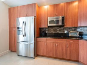 16101 Emerald Estates Dr 457, Weston FL 33331