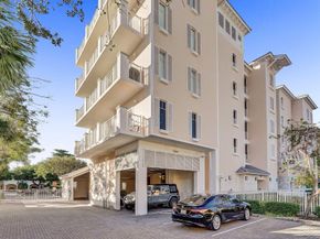 1931 NE 2nd Street 302, Deerfield Beach FL 33441