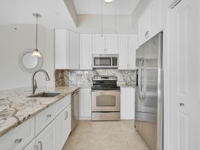 1931 NE 2nd Street 302, Deerfield Beach FL 33441