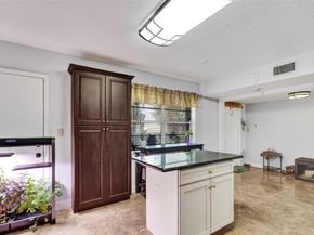 8740 Azalea Ct 102, Tamarac FL 33321