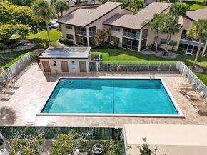 8740 Azalea Ct 102, Tamarac FL 33321