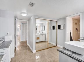 8740 Azalea Ct 102, Tamarac FL 33321