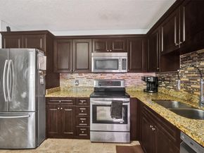 8740 Azalea Ct 102, Tamarac FL 33321
