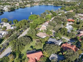 5164 NW 53rd Ave, Coconut Creek FL 33073