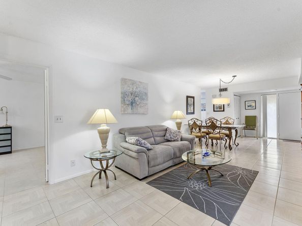 11234 Green Lake Drive 201, Boynton Beach FL 33437