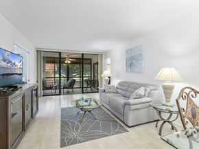 11234 Green Lake Drive 201, Boynton Beach FL 33437