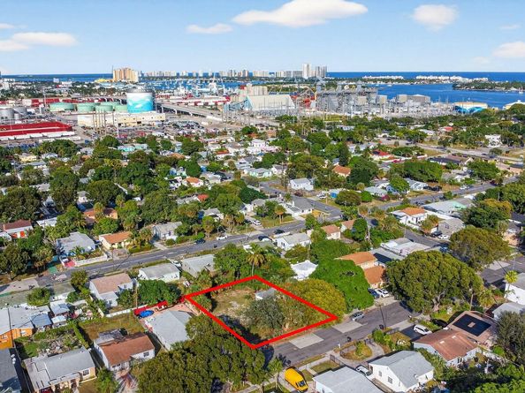 719 55th Street, West Palm Beach FL 33407