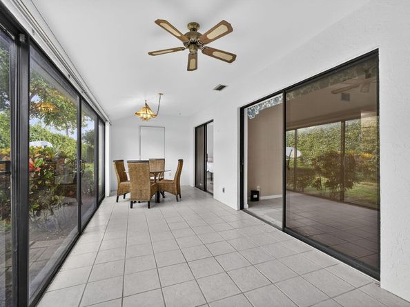 2641 Gately Drive W 2404, West Palm Beach FL 33415
