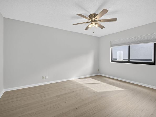2641 Gately Drive W 2404, West Palm Beach FL 33415