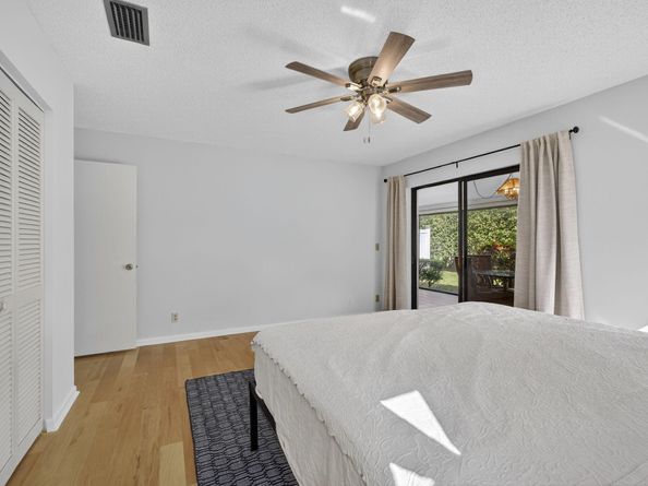 2641 Gately Drive W 2404, West Palm Beach FL 33415