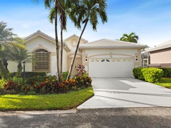 292 Canterbury Drive E