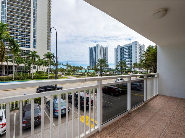 1849 S Ocean Dr 215, Hallandale Beach FL 33009