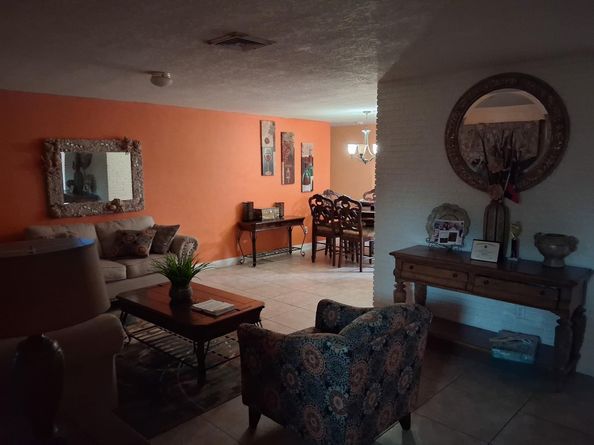 4521 NW 6th St, Plantation FL 33317