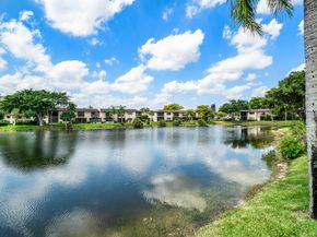 9285 Vista Del Lago D, Boca Raton FL 33428