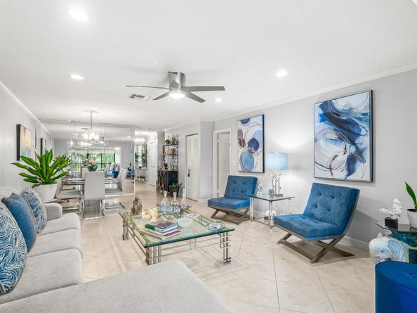 9285 Vista Del Lago D, Boca Raton FL 33428