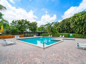9285 Vista Del Lago D, Boca Raton FL 33428