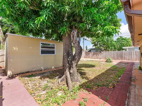 5161 N Andrews Ave, Fort Lauderdale FL 33309