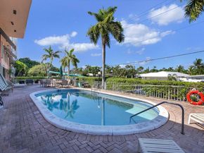 2400 NE 33rd Avenue 211, Fort Lauderdale FL 33305