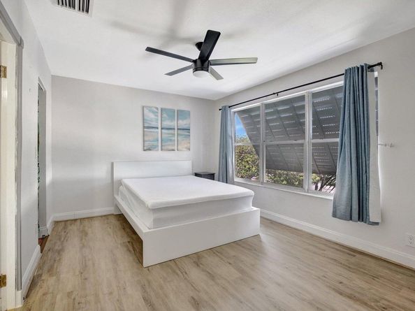 2400 NE 33rd Avenue 211, Fort Lauderdale FL 33305
