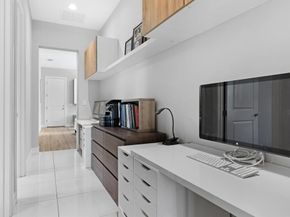 5202 S Sterling Ranch Circle, Davie FL 33314
