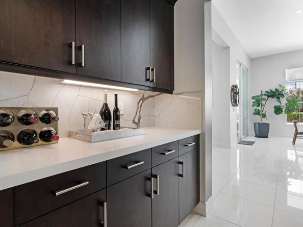 5202 S Sterling Ranch Circle, Davie FL 33314