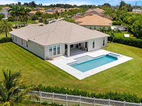 5202 S Sterling Ranch Circle, Davie FL 33314