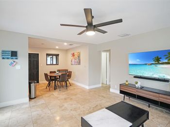 260 NE 51st Ct
