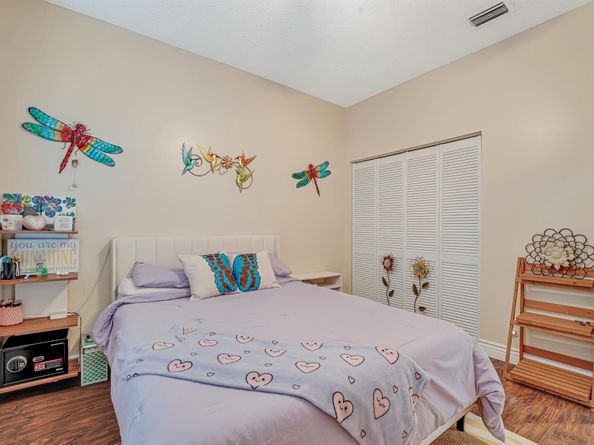 136 Caribe Court, Greenacres FL 33413