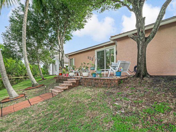 136 Caribe Court, Greenacres FL 33413
