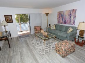 13001 SW 11th Ct 307, Hollywood FL 33027