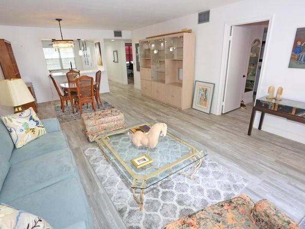 13001 SW 11th Ct 307, Hollywood FL 33027