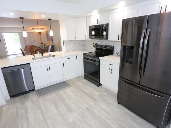 13001 SW 11th Ct 307, Hollywood FL 33027