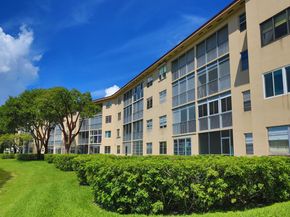 13001 SW 11th Ct 307, Hollywood FL 33027
