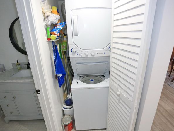 13001 SW 11th Ct 307, Hollywood FL 33027