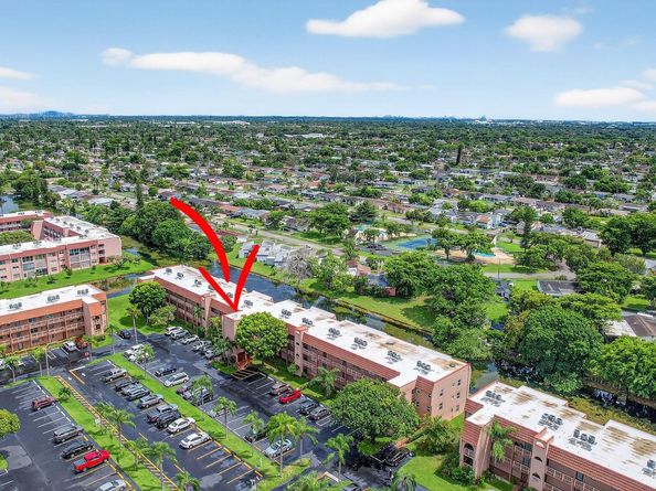 9660 Sunrise Lakes Blvd 306, Sunrise FL 33322
