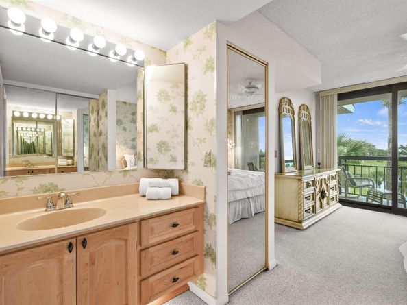 501 S Seas Drive 404, Jupiter FL 33477