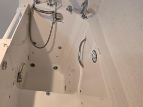 Undisclosed Address #FX-10528944, Coconut Creek FL 33066