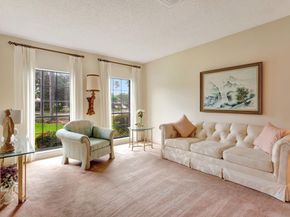 10072 Ramblewood Dr, Coral Springs FL 33071