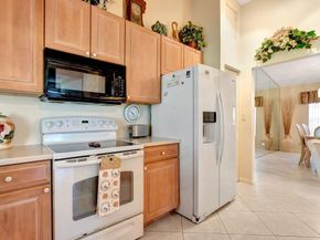 10072 Ramblewood Dr, Coral Springs FL 33071
